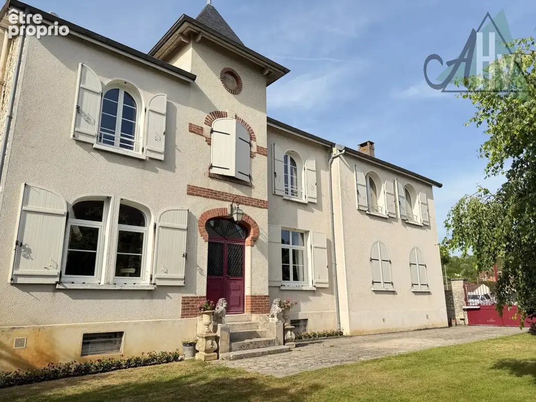 Demeure familiale de caractère - 182 m2 - 7 pièces - garage et jardin - Provins - photo 2