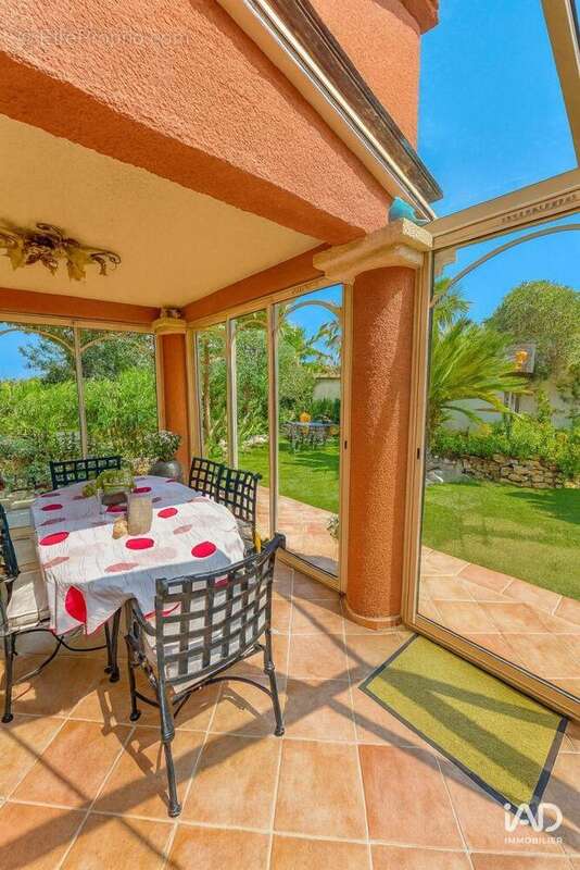 Photo 8 - Maison à FREJUS