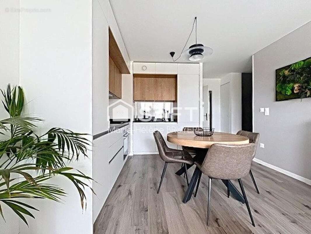 Photo 2 - Appartement à CLAMART