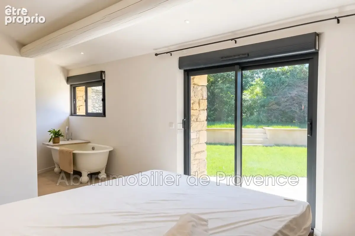 Maison 110 m² à Rognes  - photo 7
