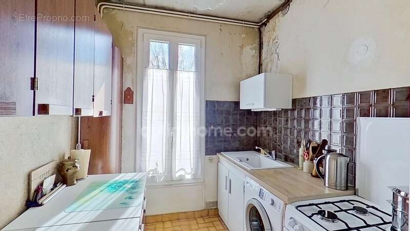 MAISONS ALFORT - Avenue de la République - Duplex de 5 pièces avec 2 caves - photo 9
