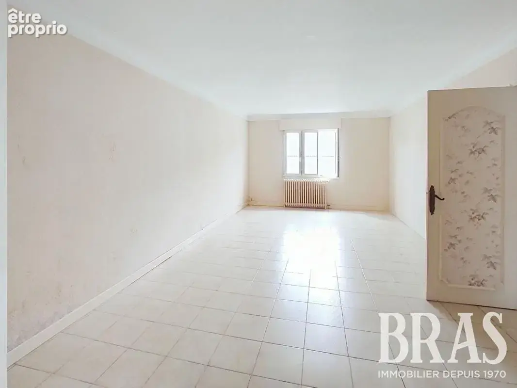 Maison T6 de 144m² sur terrain de 308m²  avec garage et annexe - photo 2