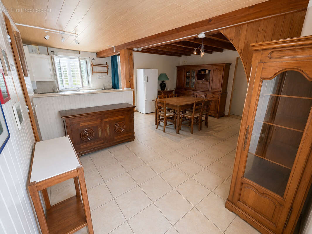 Maison de charme en pierre avec terrain proche centre ville - photo 2