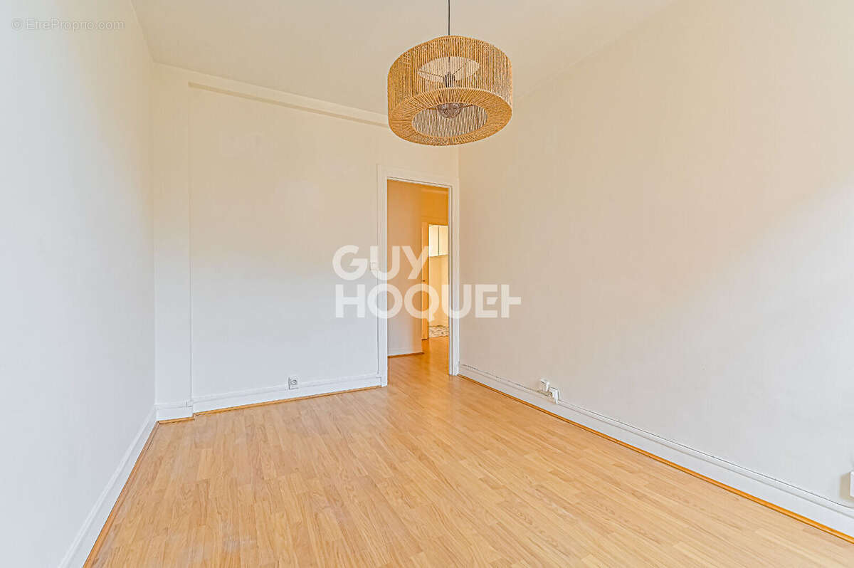 Appartement à PARIS-12E