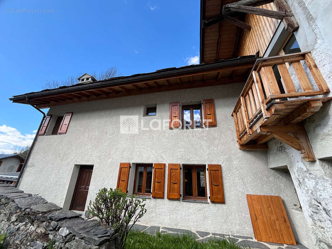 73210 PEISEY-NANCROIX Appartement T6 de 114m² - photo 2