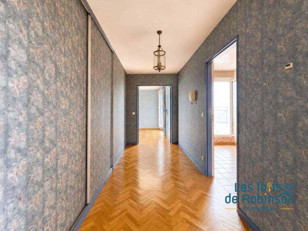 Appartement à CHATILLON