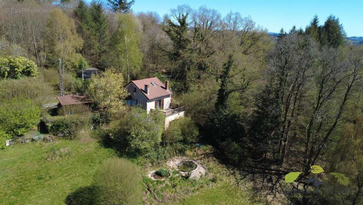 Maison à SAINT-AMAND-JARTOUDEIX
