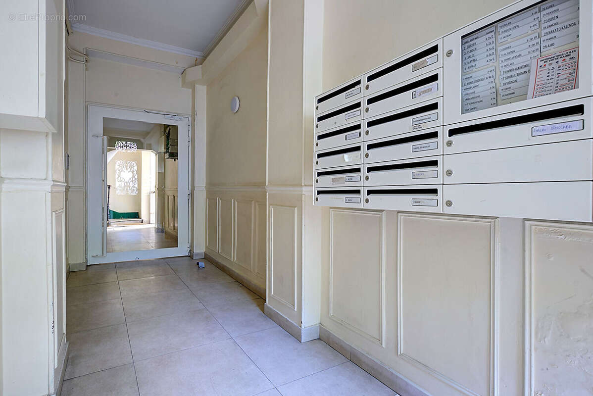 Appartement à PARIS-18E