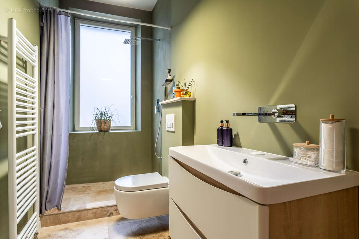 Maison à LAVERCANTIERE