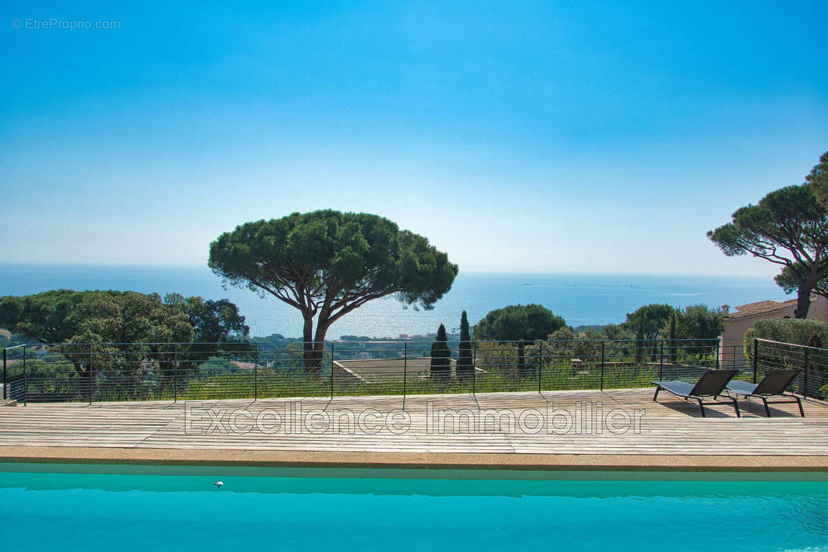 Maison à Sainte-Maxime  - photo 2