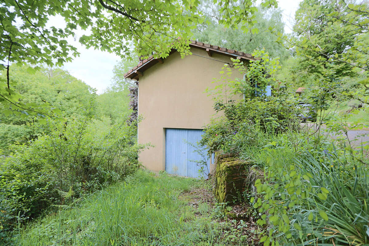 Maison à VOLLORE-VILLE