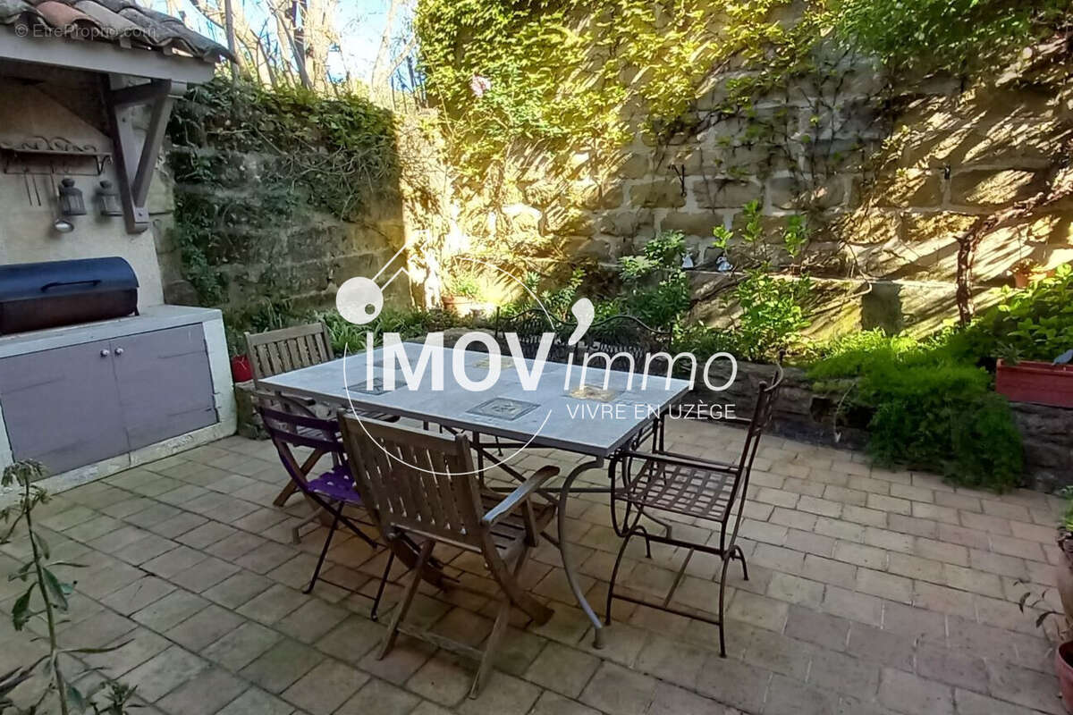 Maison à SAINT-QUENTIN-LA-POTERIE