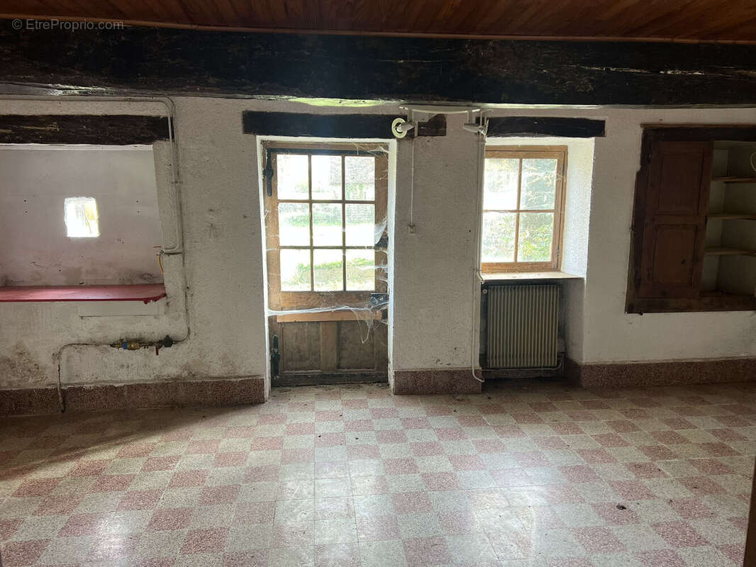 Photo 9 - Maison à OYE