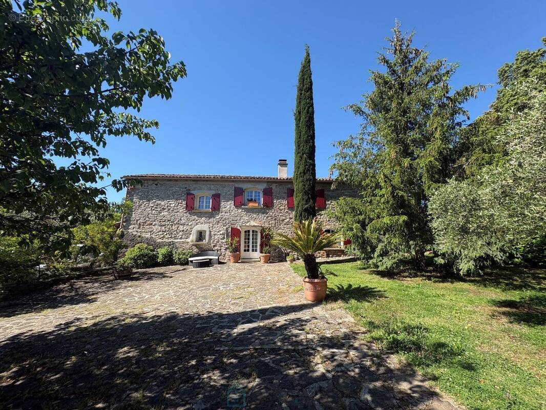 Maison à ROUSSON