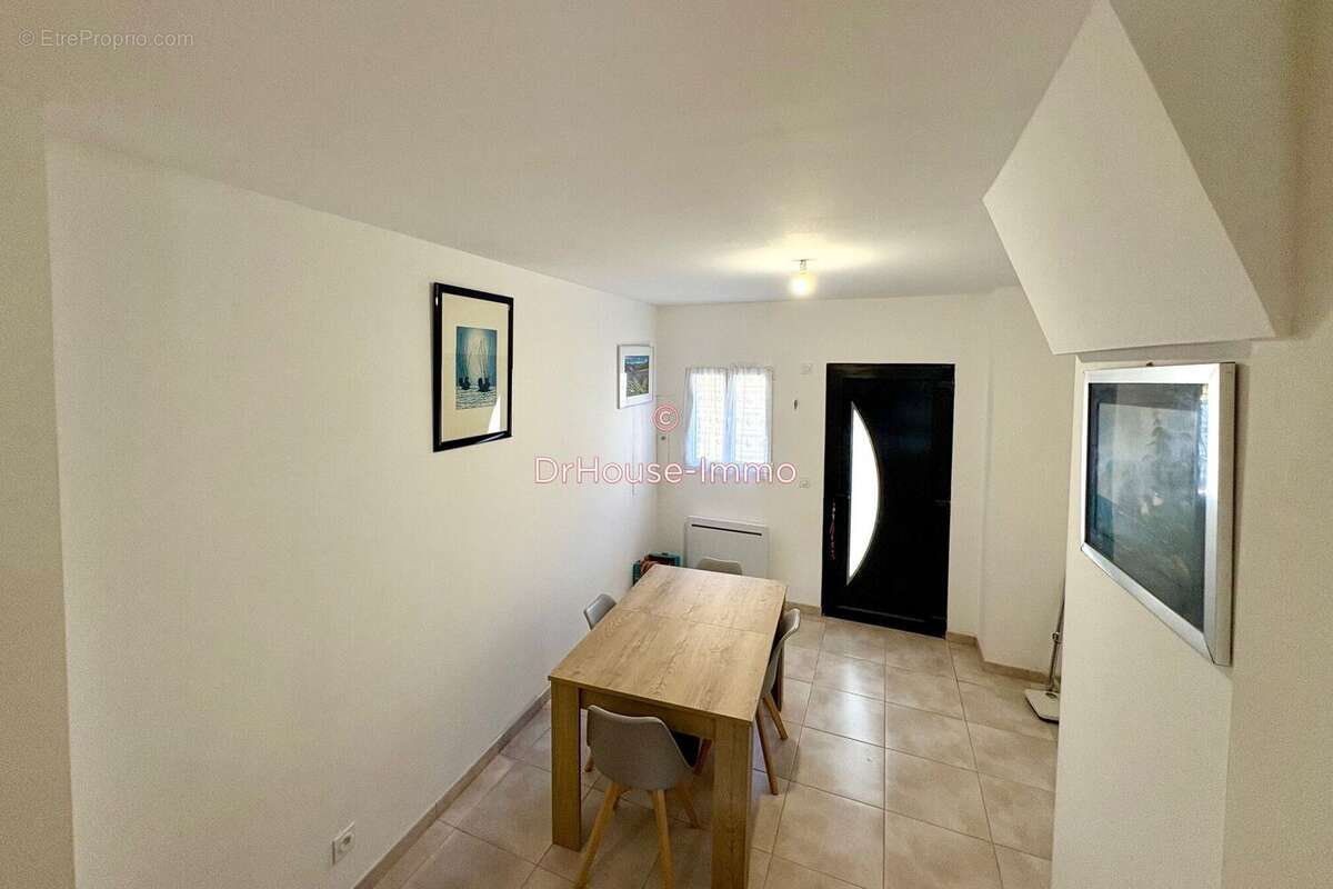 Maison à VILLARDONNEL