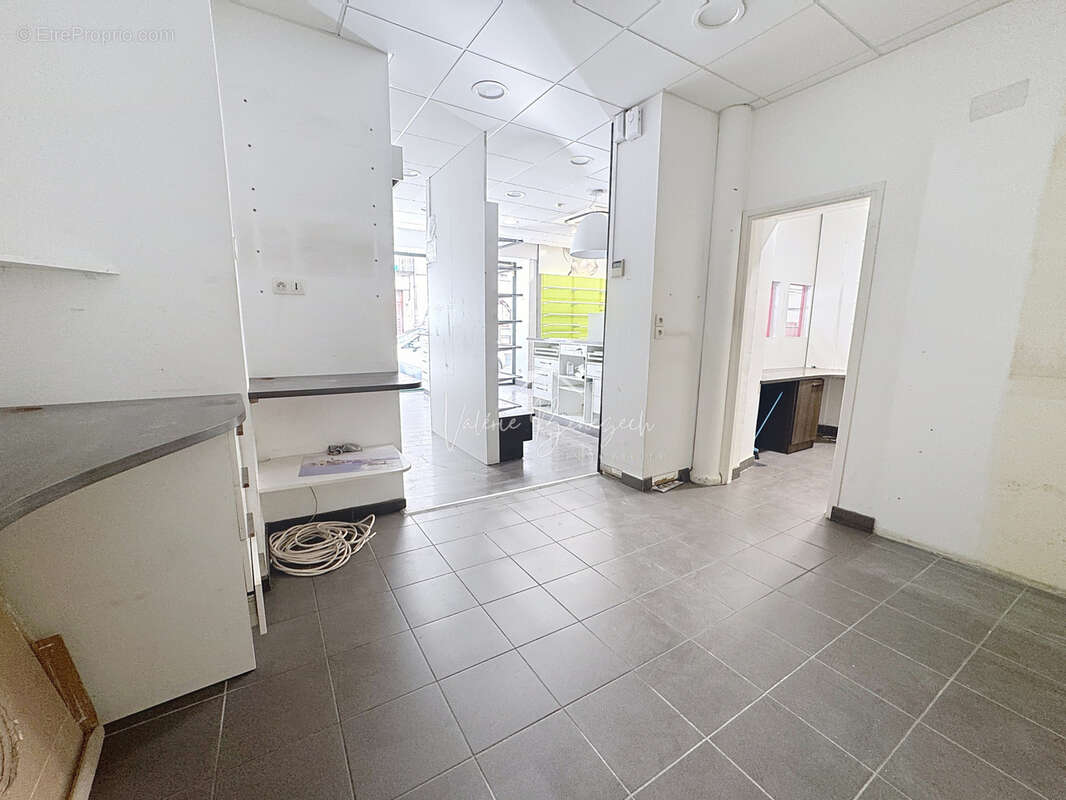 Commerce à SAINT-AFFRIQUE