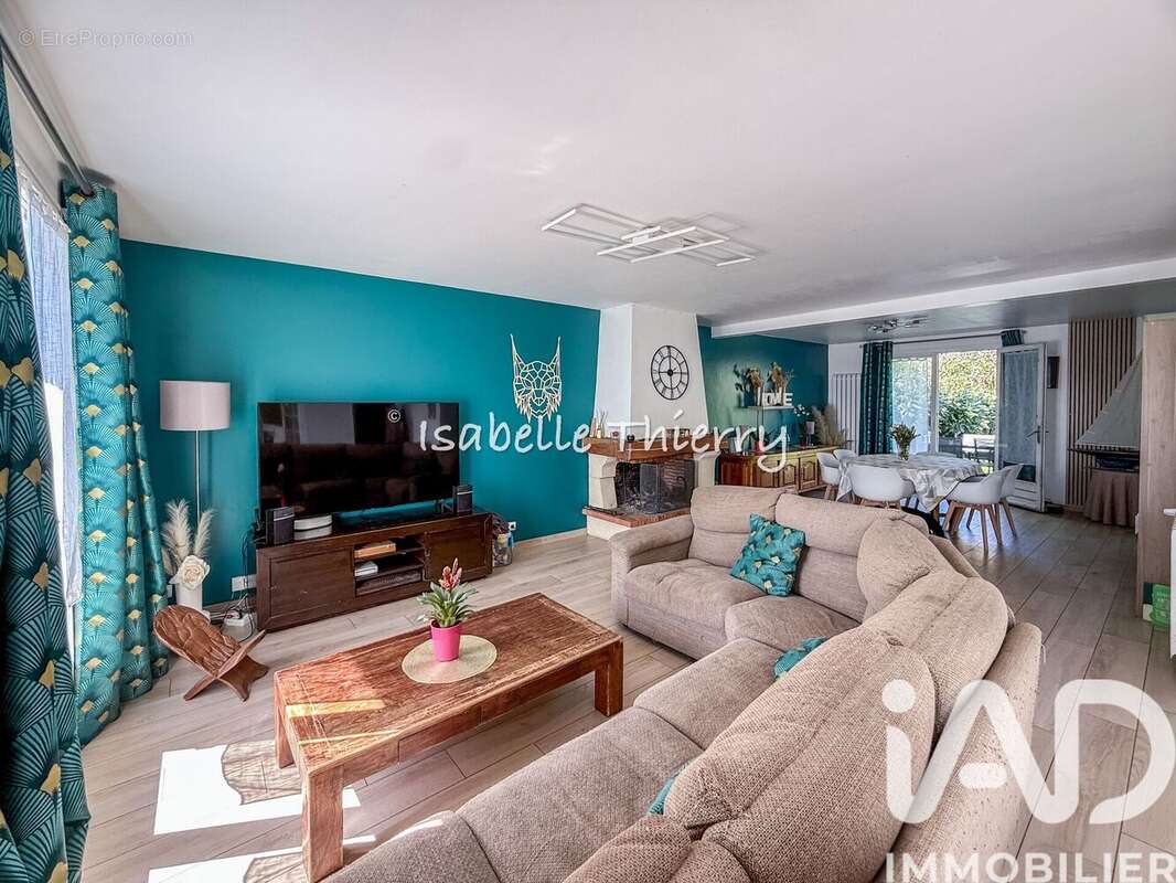 Photo 2 - Maison à ARPAJON