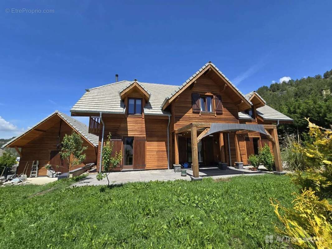 Maison à SAVINES-LE-LAC