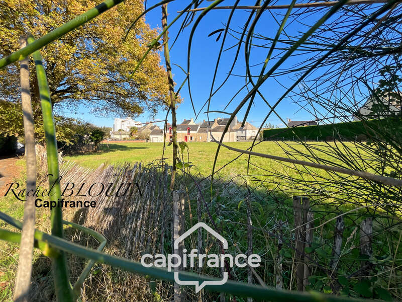 Terrain à MARTIGNE-FERCHAUD