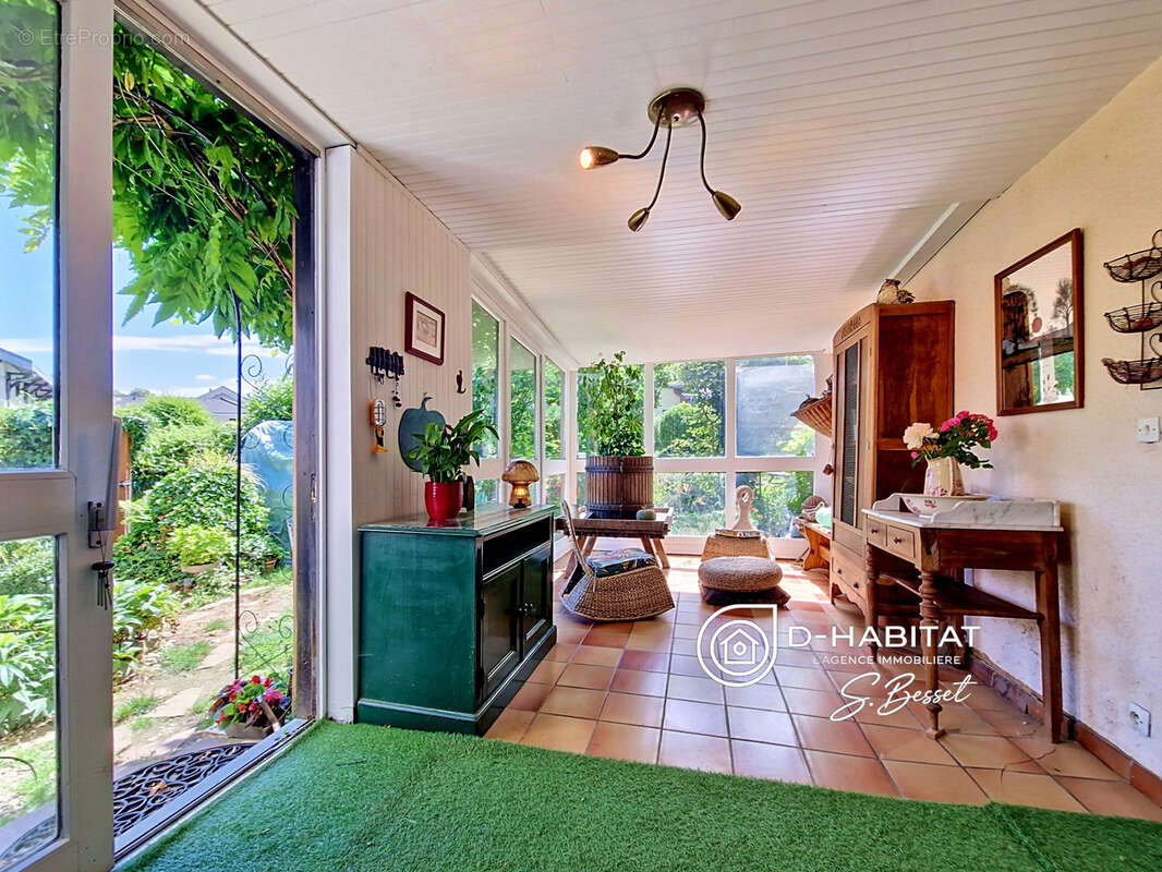 Appartement à GIERES