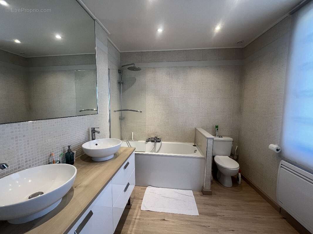 Maison à GRANDCAMP-MAISY