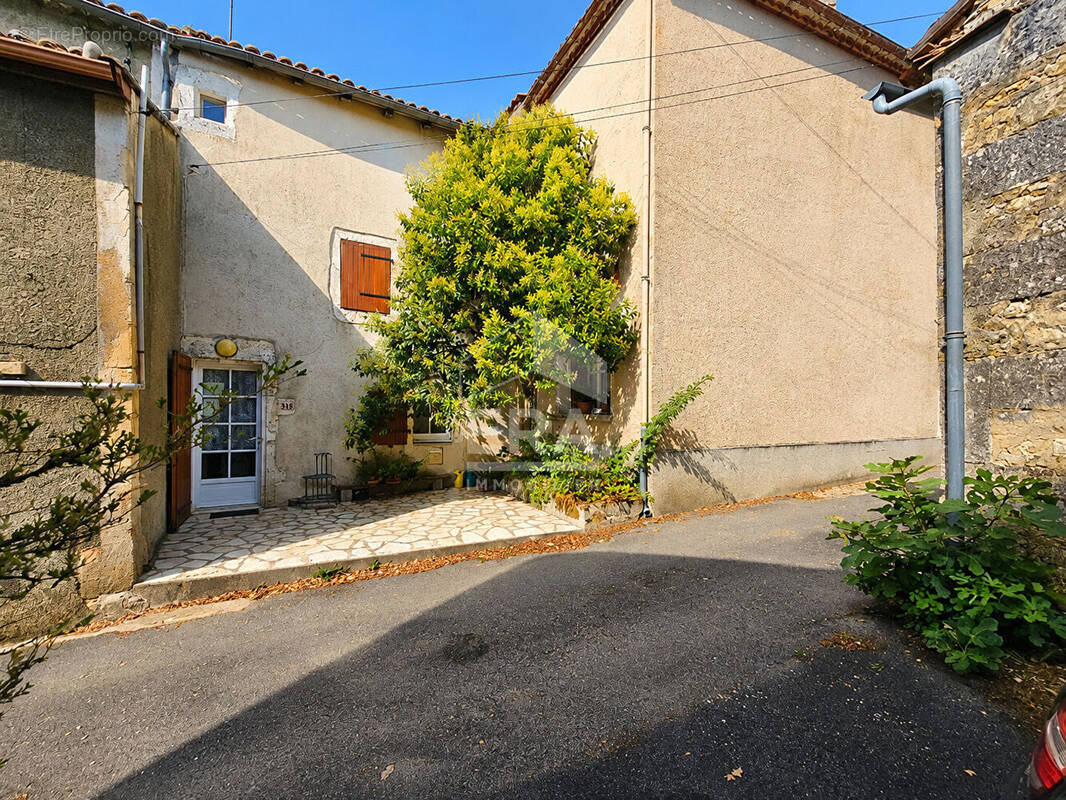 Maison à BOUEX