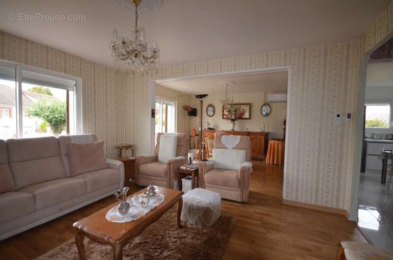 Maison à MONTMIRAIL