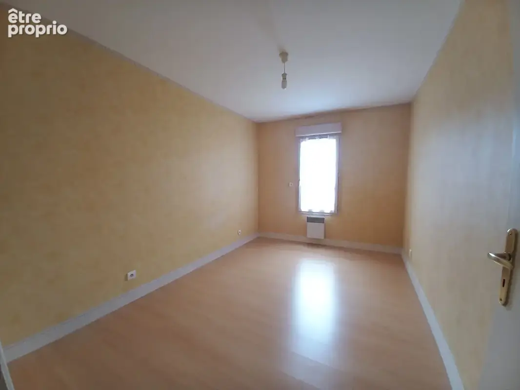 Appartement La Ferte Bernard 3 pièce(s) 69 m2 - photo 4