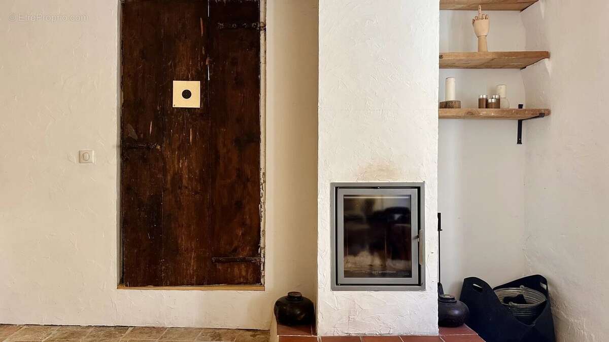 Appartement de village rénové avec caves voûtées — Haut de Cagnes - photo 14
