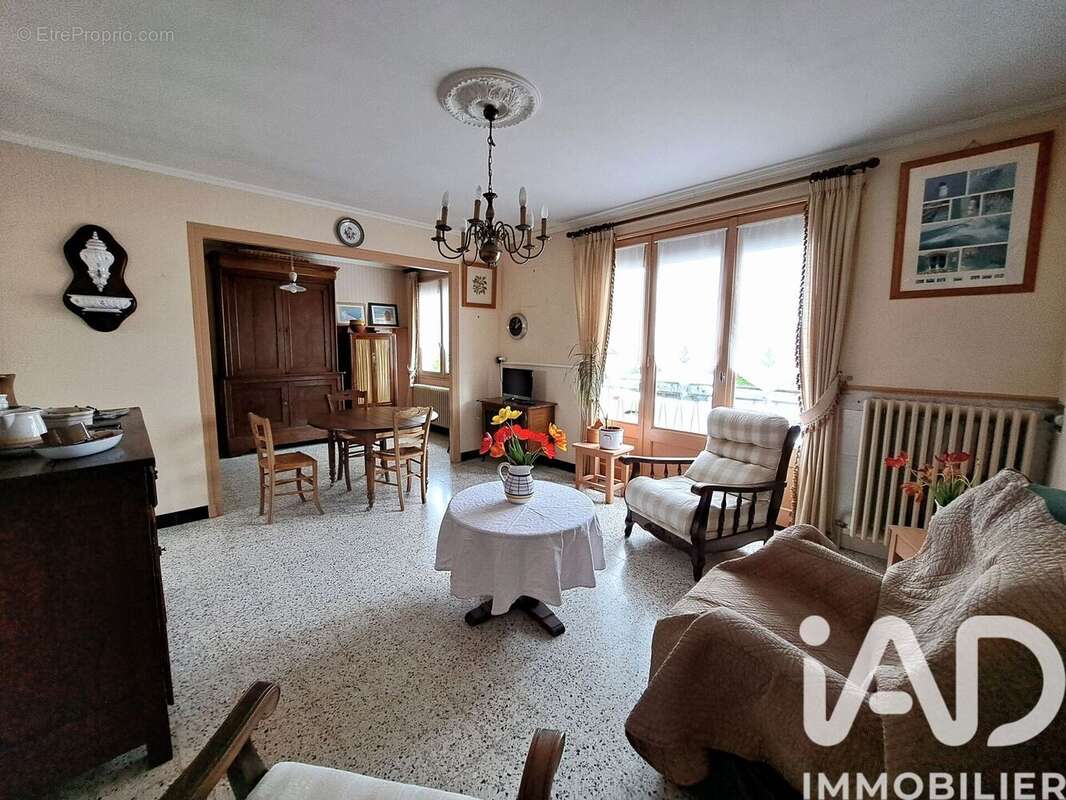 Photo 5 - Maison à SAINT-JUST-EN-CHAUSSEE