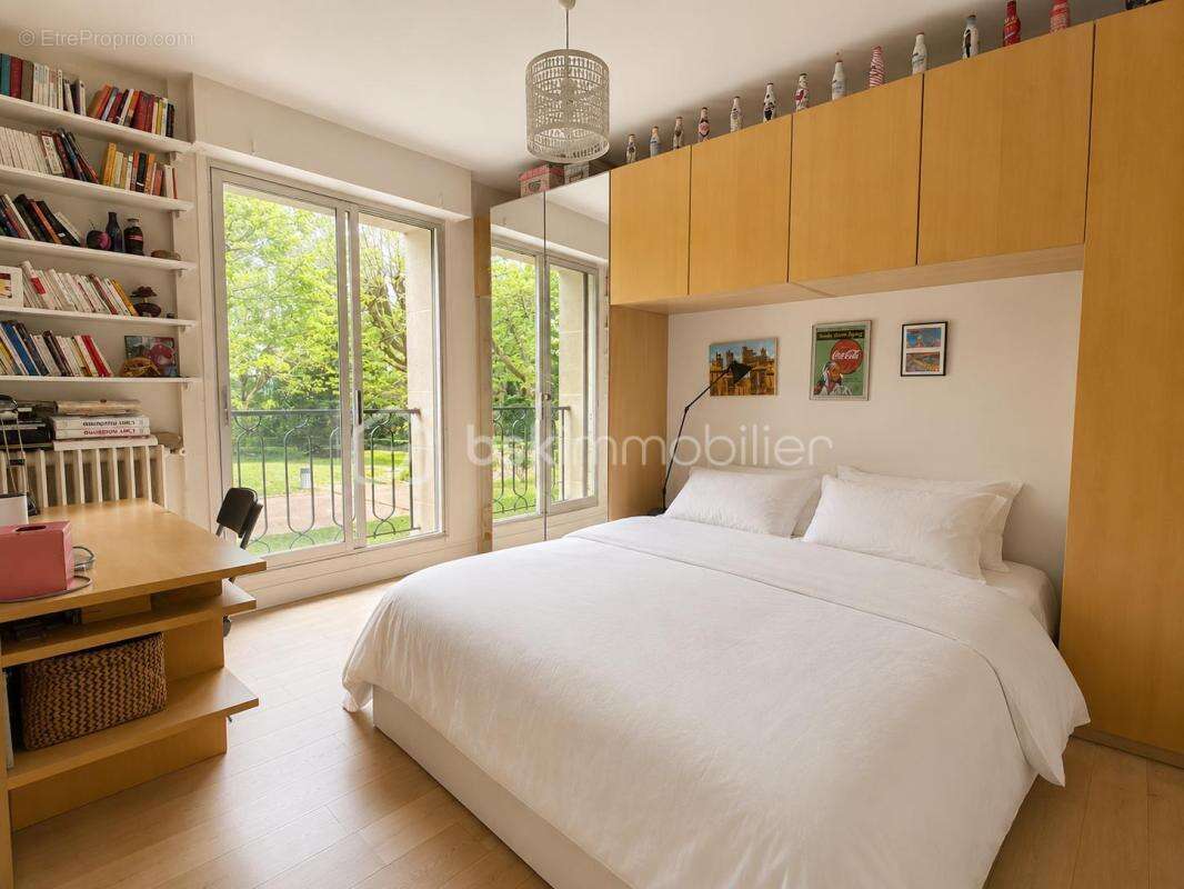 Appartement à VILLE-D'AVRAY