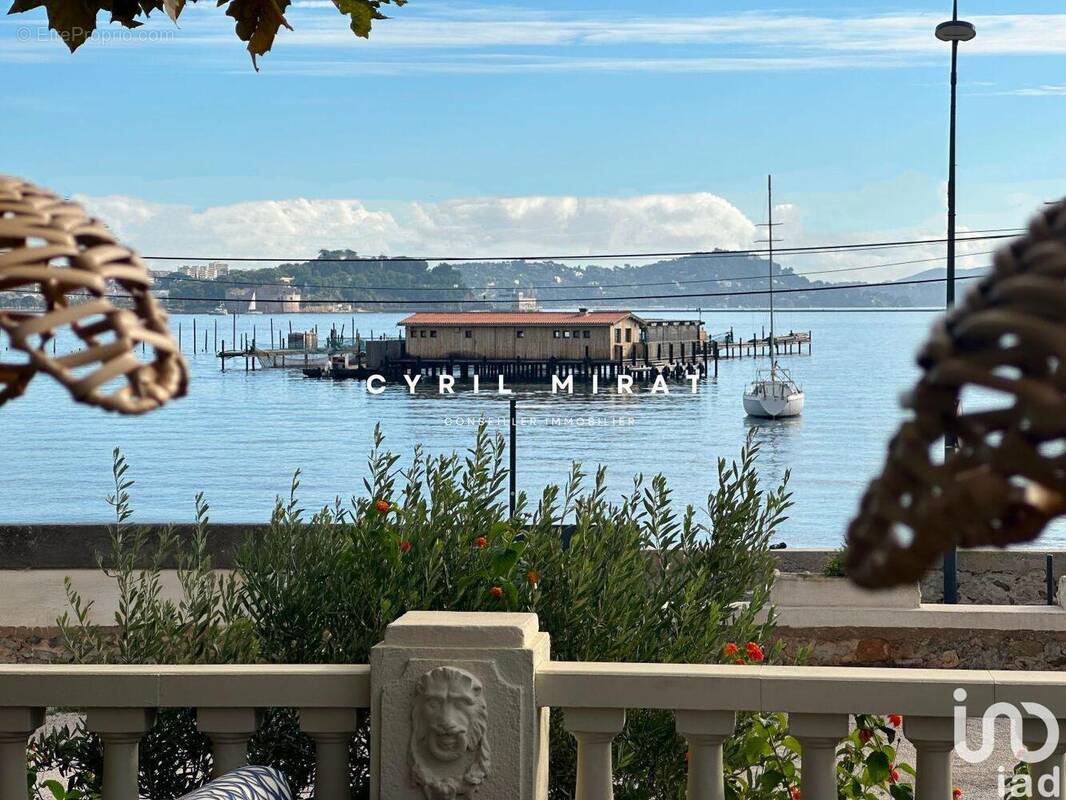 Photo 1 - Commerce à LA SEYNE-SUR-MER