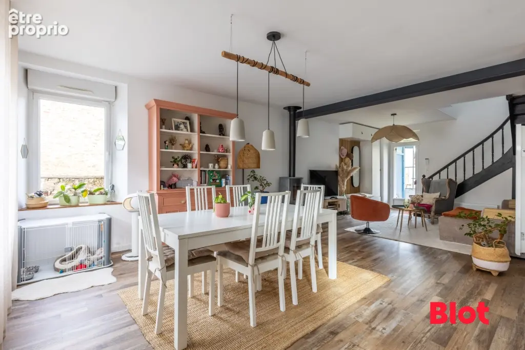 Photo Maison à Montreuil-Sur-Ille au prix de 330 750€