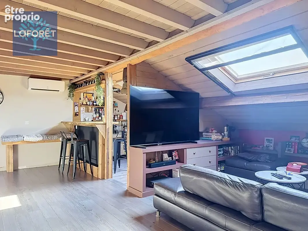 Appartement Saint Genis Laval 4 pièce(s) 117 m2 - photo 3