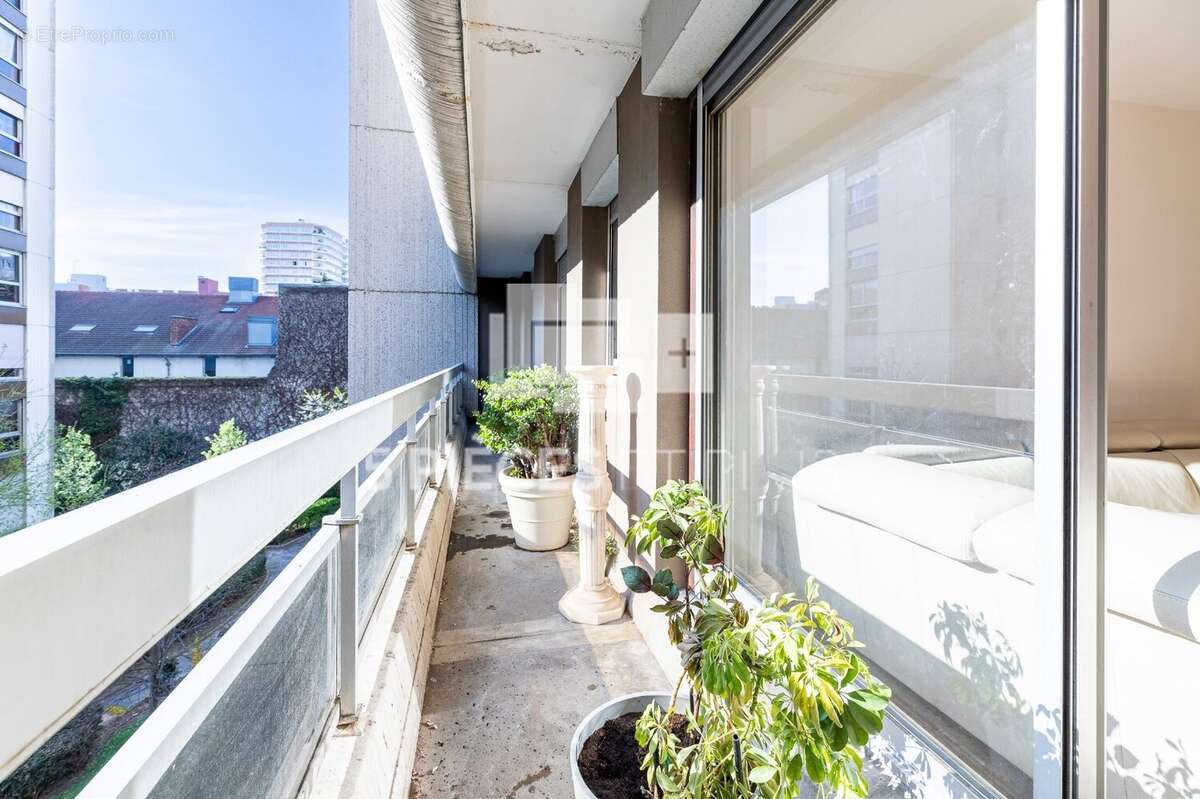 Appartement à PARIS-19E