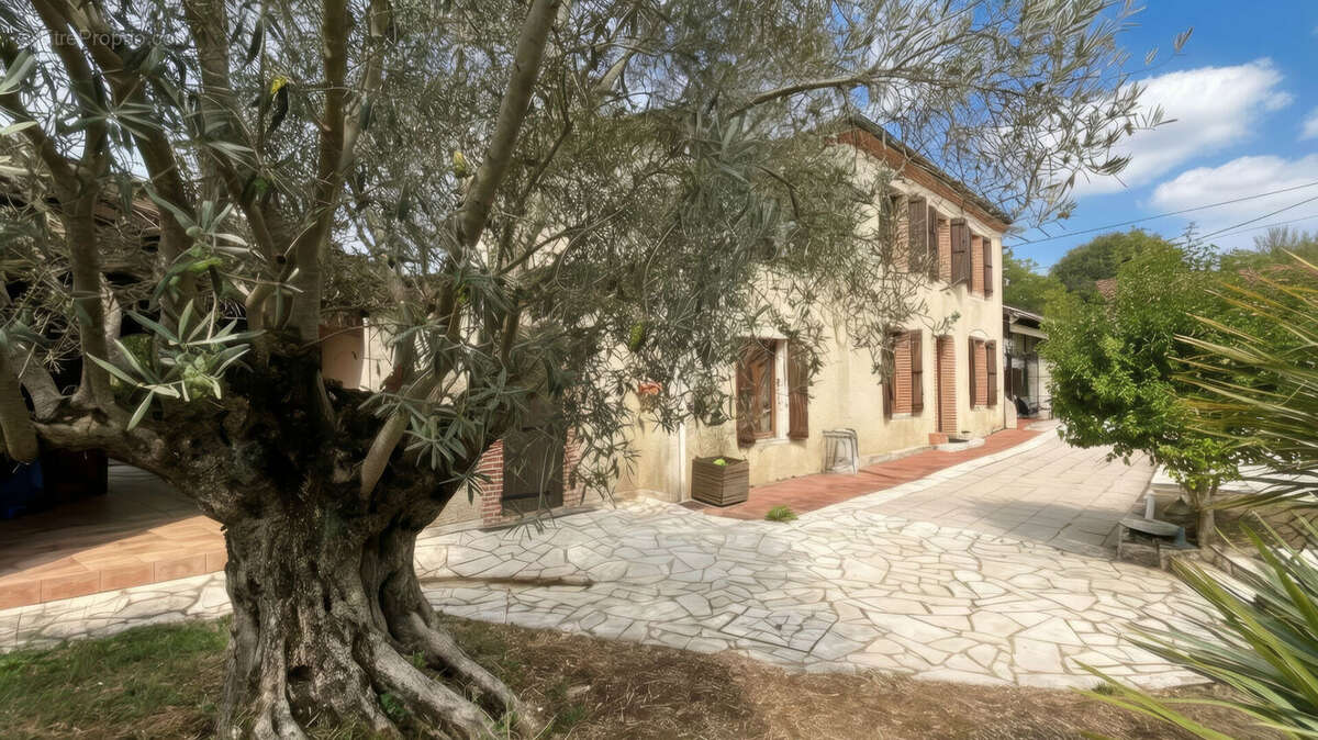 Maison Montauban 6 pièce(s) 190 m2 - photo 2