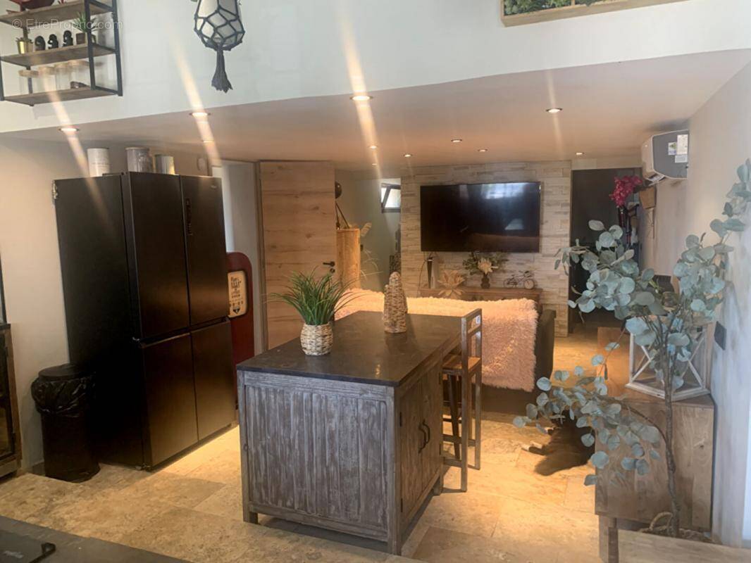 Maison à PORT-SAINT-LOUIS-DU-RHONE