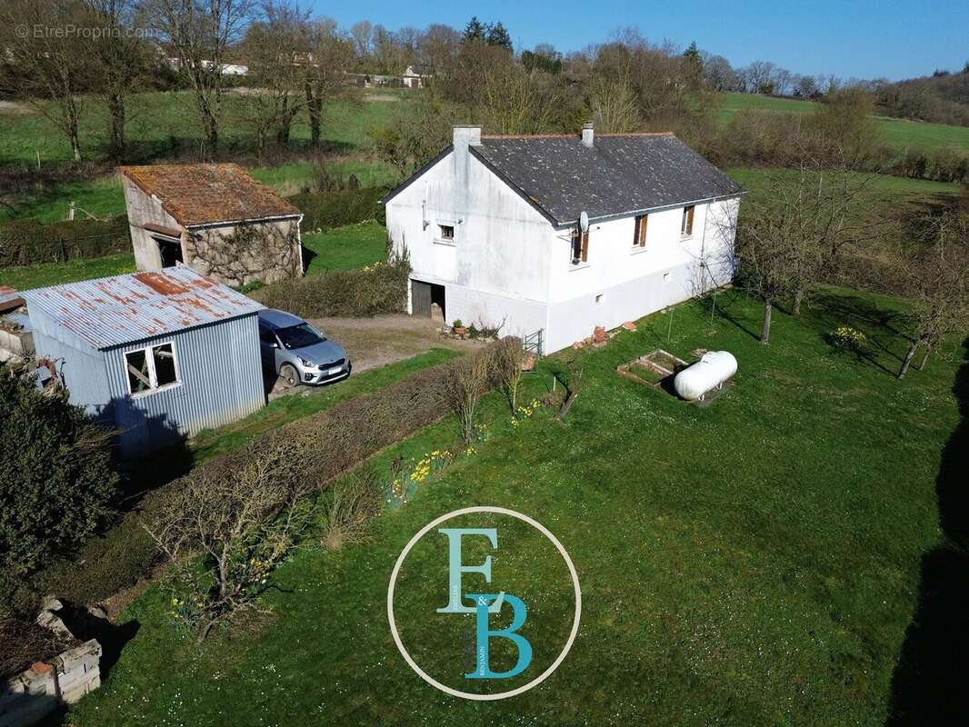 Maison à BRETTEVILLE-SUR-LAIZE