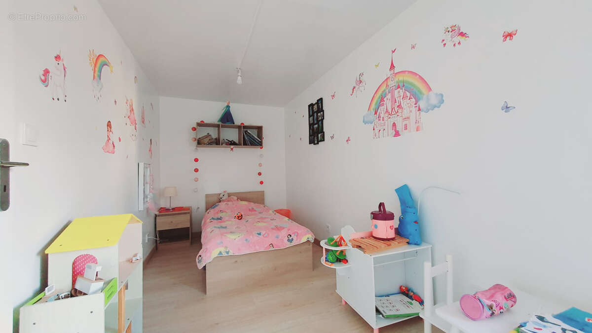 Appartement à BAILLEUL-SUR-THERAIN