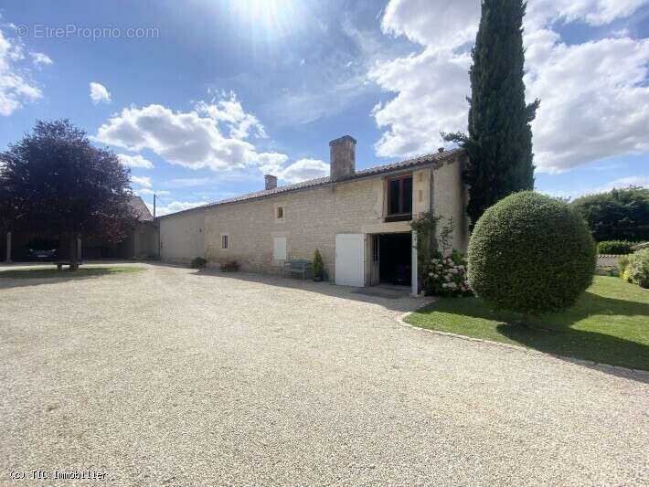 Maison à BLANZAY