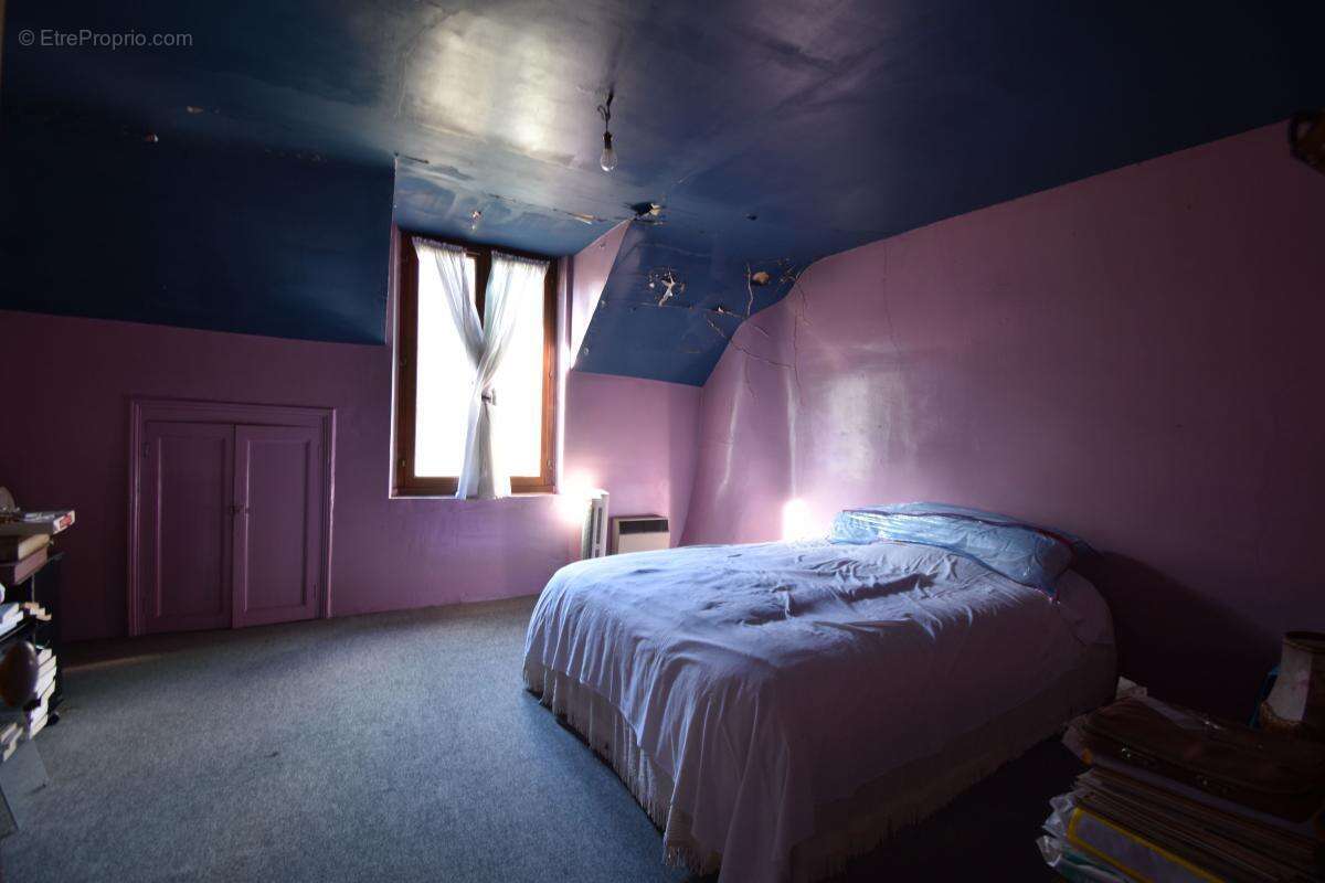 Maison à COSNE-COURS-SUR-LOIRE