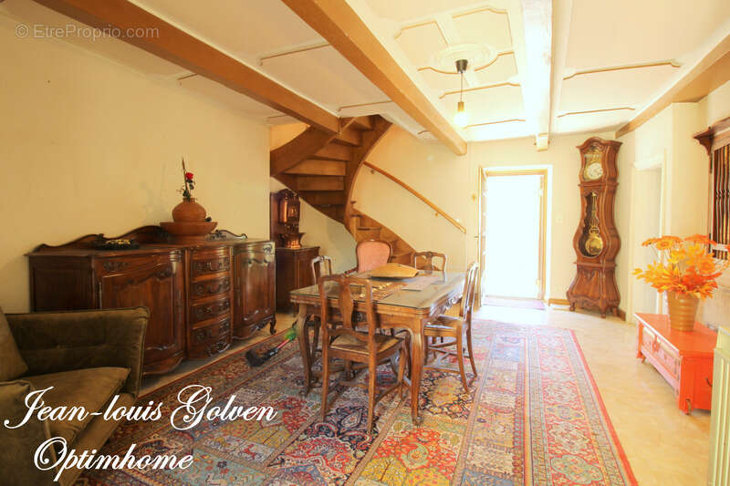 Maison à SAINTE-EULALIE-DE-CERNON