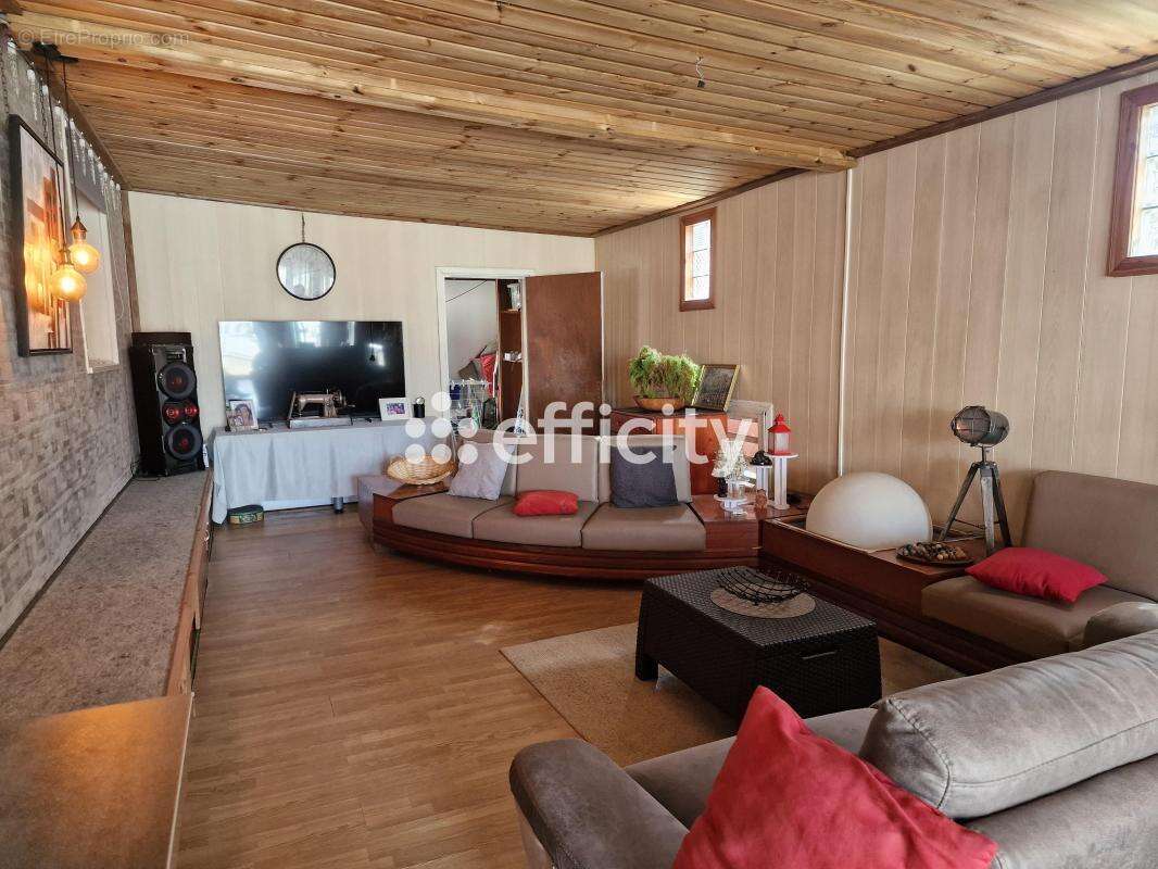 Maison à BRAS-PANON