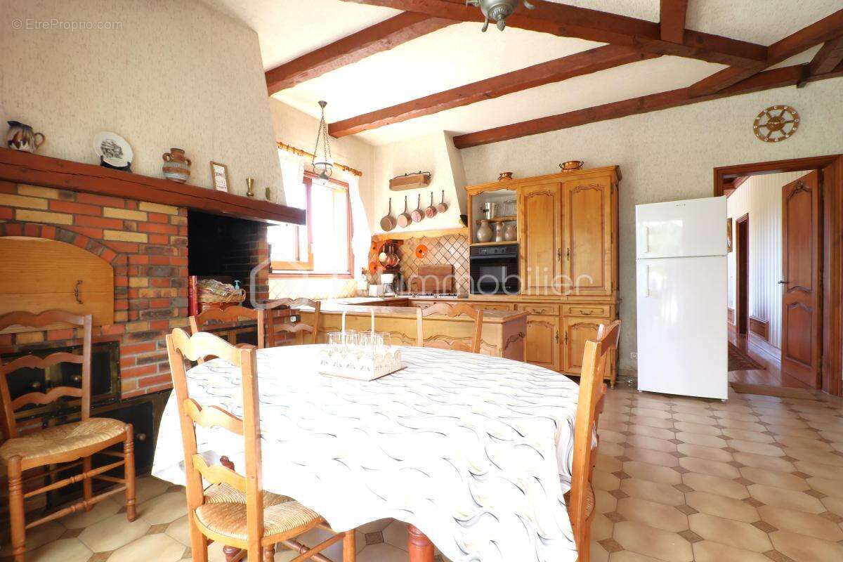 Propriété 7 pièces, 230 m² et 9070 m² de terrain - photo 10