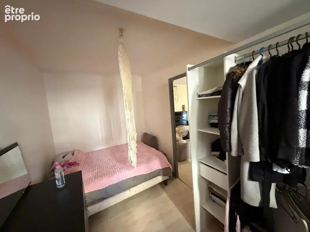 Lucon (85) coeur de ville immeuble de rapport compose de 2 appartements de type t2 locataires en place - photo 8