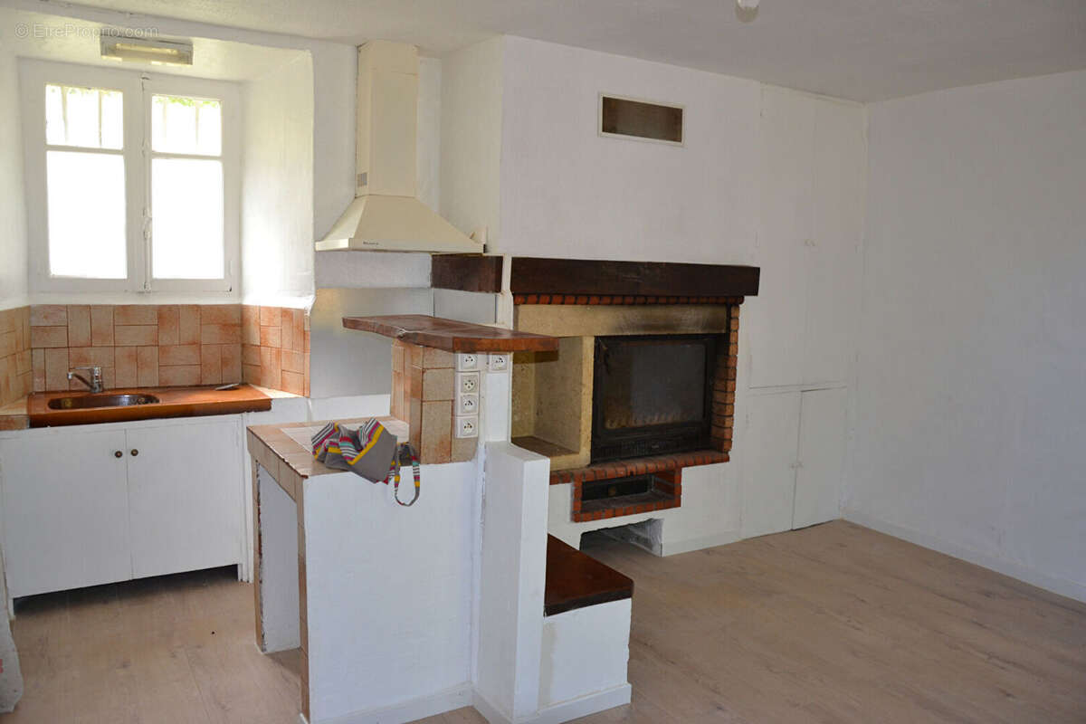 Courniou rare ancienne Ferme ensemble d'habiations de 300m² sur 1770 m² - photo 11
