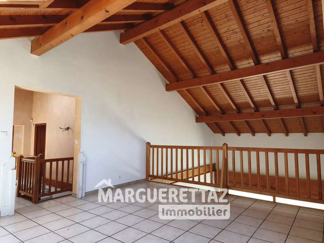 Maison à BONNEVILLE