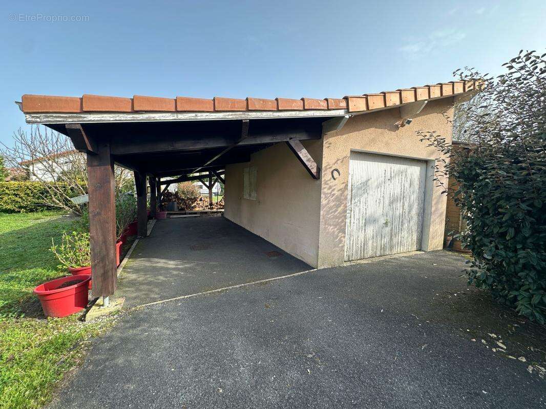 Maison à SAINT-SYMPHORIEN