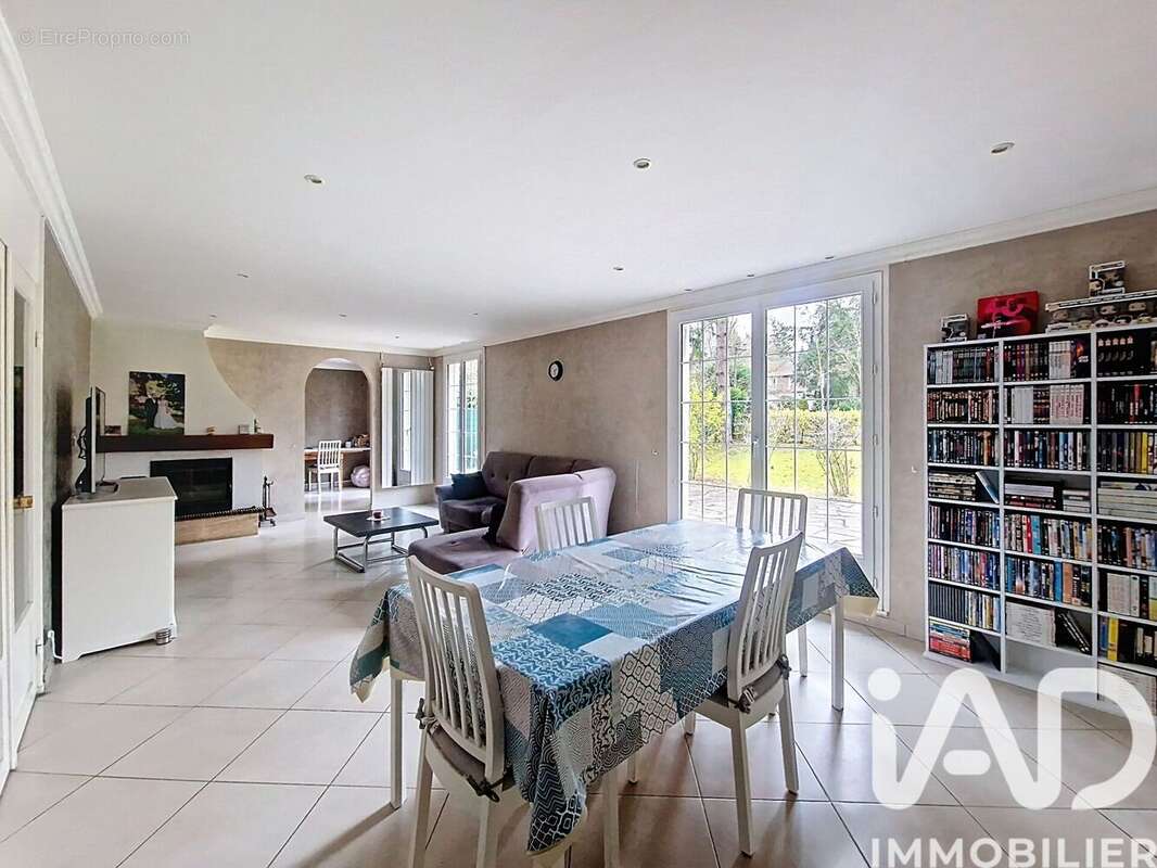 Photo 4 - Maison à SAINT-FARGEAU-PONTHIERRY