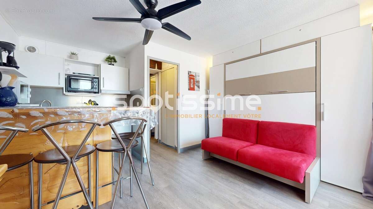 Studio cabine 4 couchages, loggia et parking - Vue Bateaux - photo 3